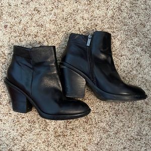 KC ankle booties